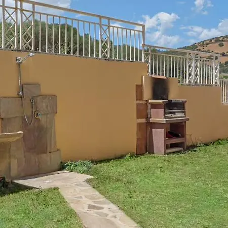 Lutturai Tatil Evi Budoni